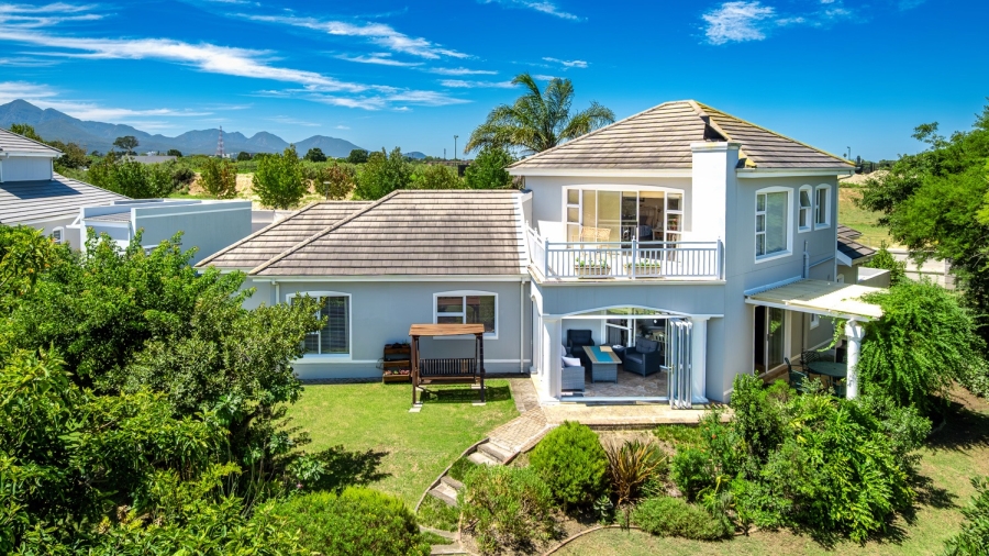 3 Bedroom Property for Sale in Kingswood Golf Estate Western Cape
